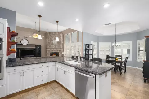 3151 Magnolia Ave, Clovis, CA 93611 photo 5
