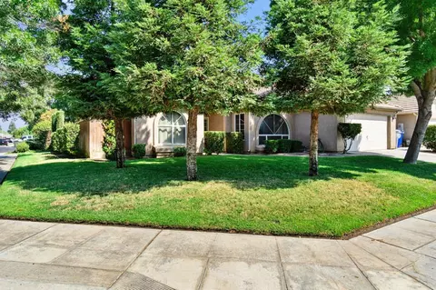 595 Quady Ln, Madera, CA 93637 photo 2