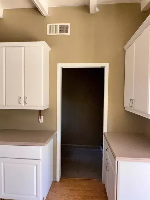 224 E San Mateo St, Avenal, CA 93204 photo 8