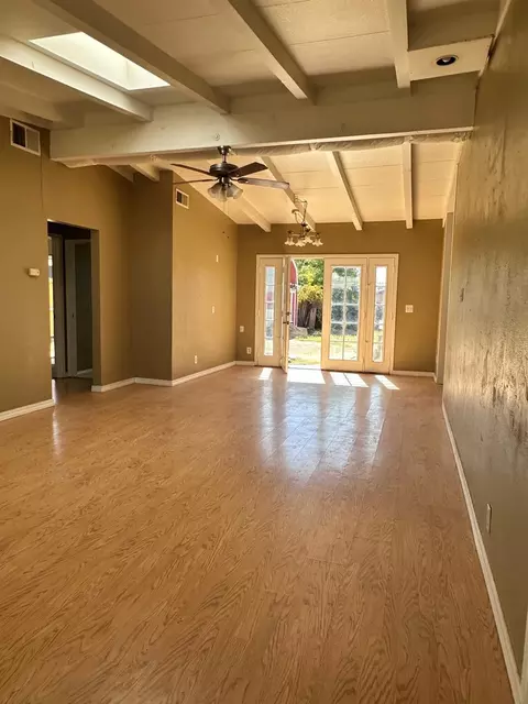 224 E San Mateo St, Avenal, CA 93204 photo 3