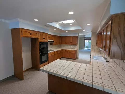 129 Queen Ln, Madera, CA 93637 photo 11