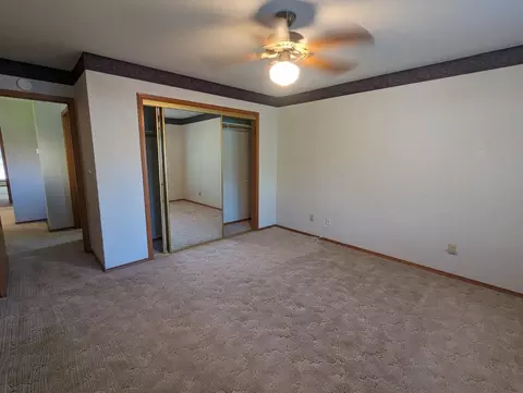 129 Queen Ln, Madera, CA 93637 photo 12