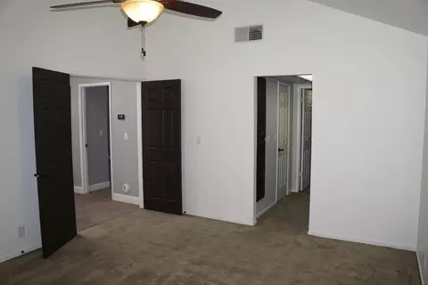 147 W Pilgrim Ln, Clovis, CA 93612 photo 39