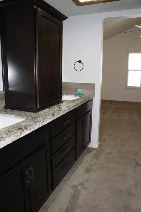 147 W Pilgrim Ln, Clovis, CA 93612 photo 43