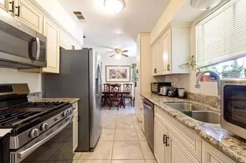 37058 Cloverleaf Ave, Madera, CA 93636 photo 9