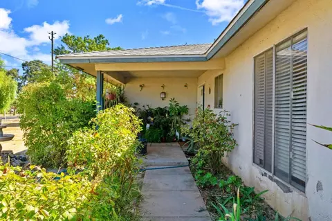 37058 Cloverleaf Ave, Madera, CA 93636 photo 4