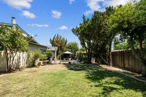 277 E Spruce Ave, Lemoore, CA 93245 photo 24