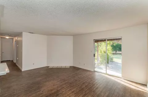 16950 Crescent Dr, Madera, CA 93638 photo 5