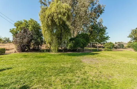 16950 Crescent Dr, Madera, CA 93638 photo 26
