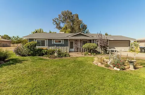 16950 Crescent Dr, Madera, CA 93638 photo 1