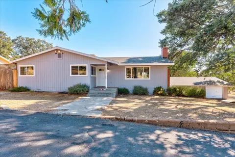 31541 Apache Rd, Coarsegold, CA 93614 photo 2