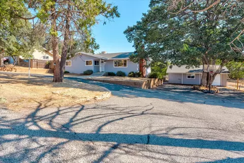 31541 Apache Rd, Coarsegold, CA 93614 photo 4