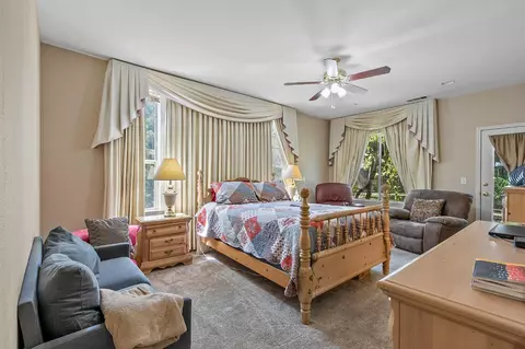 10442 E Greenbury Way, Clovis, CA 93619 photo 15