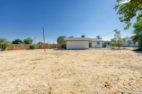 405 N Dickey Ave, Dinuba, CA 93618 photo 15