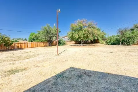 405 N Dickey Ave, Dinuba, CA 93618 photo 16