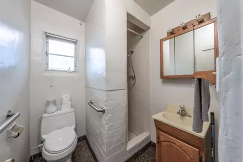 351 Walnut St, Lemoore, CA 93245 photo 12