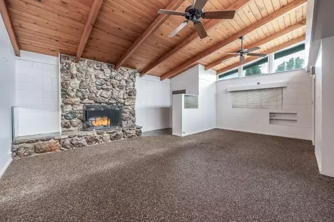 351 Walnut St, Lemoore, CA 93245 photo 3