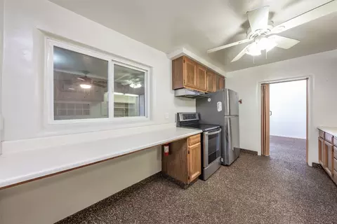 351 Walnut St, Lemoore, CA 93245 photo 8
