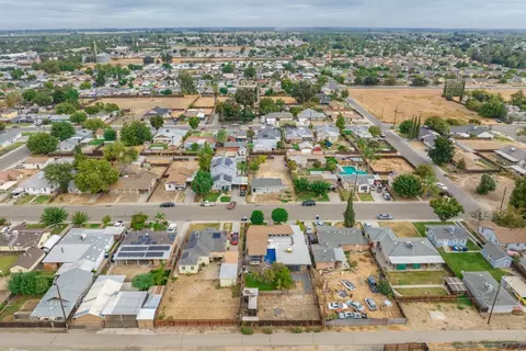 351 Walnut St, Lemoore, CA 93245 photo 29