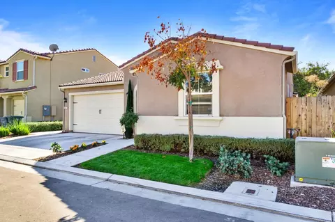 3036 Swift Ln, Clovis, CA 93619 photo 4