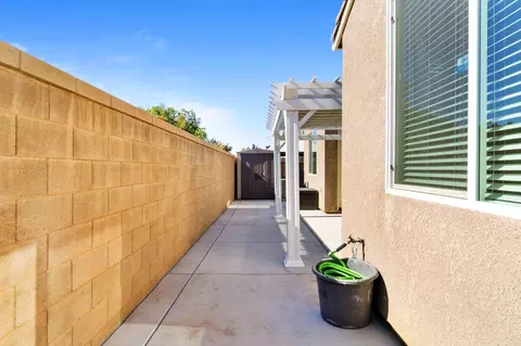 3036 Swift Ln, Clovis, CA 93619 photo 31