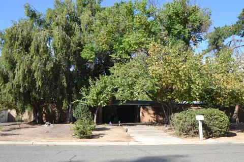 1326 W Morris Ave, Fresno, CA 93711
