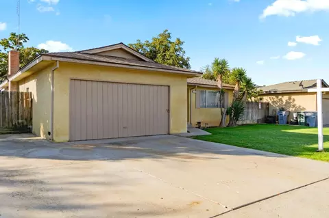 630 W Indianapolis Ave, Clovis, CA 93612 photo 2