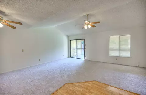 1722 Tollhouse Ln, Clovis, CA 93611 photo 4