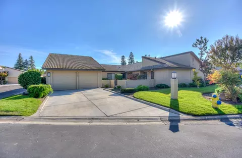 1722 Tollhouse Ln, Clovis, CA 93611 photo 2