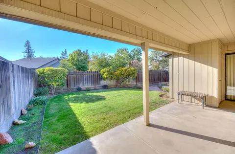 1722 Tollhouse Ln, Clovis, CA 93611 photo 21