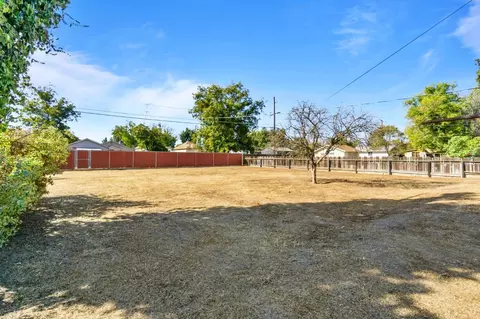 212 S I St, Madera, CA 93637 photo 20