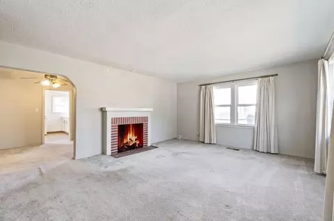 212 S I St, Madera, CA 93637 photo 5