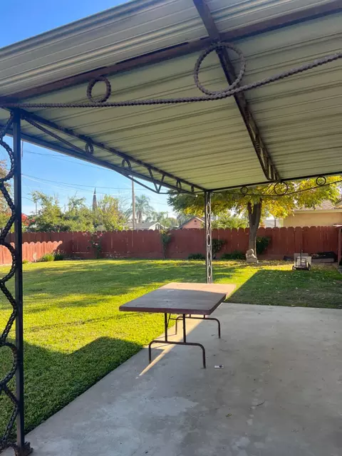 1105 Merced St, Madera, CA 93638 photo 11