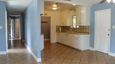 4554 E Fedora Ave, Fresno, CA 93726 photo 5