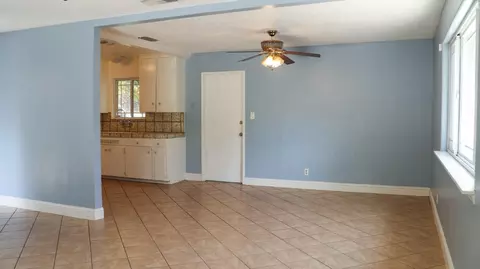 4554 E Fedora Ave, Fresno, CA 93726 photo 7