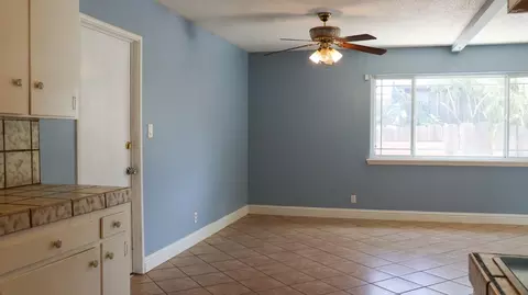 4554 E Fedora Ave, Fresno, CA 93726 photo 9