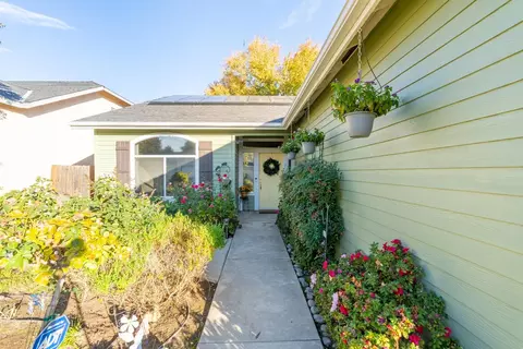2573 Applegate Ave, Clovis, CA 93611 photo 26