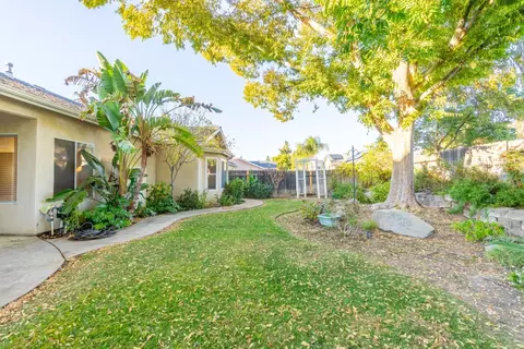2573 Applegate Ave, Clovis, CA 93611 photo 24