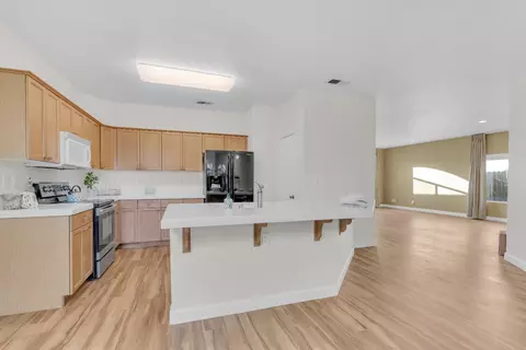 2573 Applegate Ave, Clovis, CA 93611 photo 9