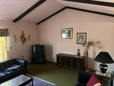 9 W Norwich Ave, Clovis, CA 93612 photo 12