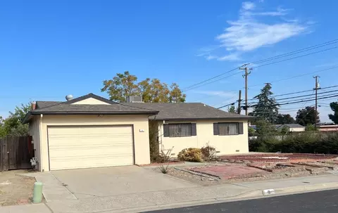 9 W Norwich Ave, Clovis, CA 93612 photo 2