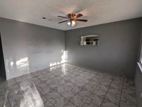 331 Magnolia St, Madera, CA 93638 photo 3