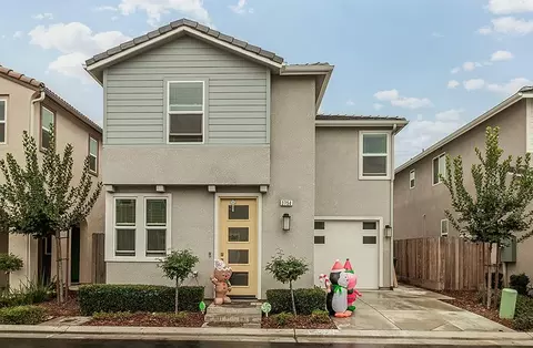 3754 Longford Way, Clovis, CA 93619 photo 1