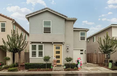 3754 Longford Way, Clovis, CA 93619 photo 2