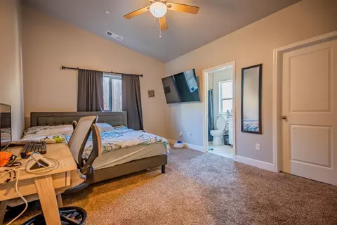 1041 Adell St, Madera, CA 93638 photo 18