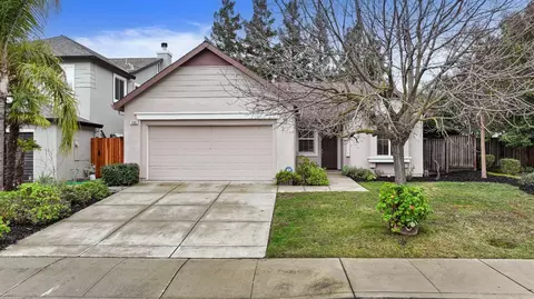 988 Atherton Dr, Tracy, CA 95304
