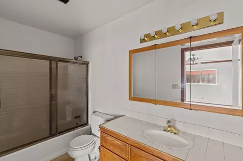 Bath - 12327 Martell Rd, Jackson, CA 95642 photo 1 of 3