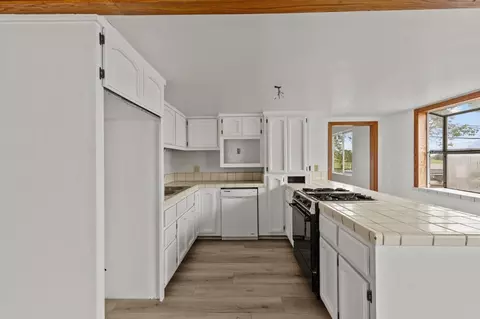 Kitchen - 12327 Martell Rd, Jackson, CA 95642 photo 1 of 2