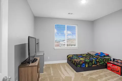 Bedroom - 1895 Sanza Rd, Manteca, CA 95337 photo 4 of 5