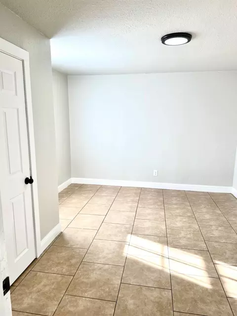 1502 Monterey, Modesto, CA 95354 photo 11